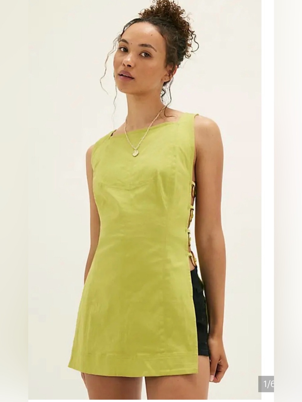 FREE PEOPLE SPARKLING OASIS GREEN OUT OF YOUR LEAGUE METAL RING SIDE TUNIC TOP M